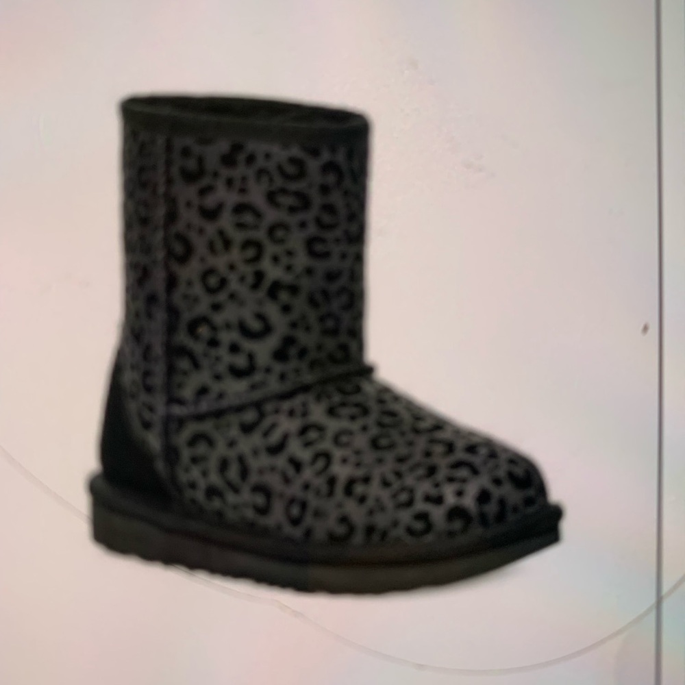 Classic UGG Black and metallic Leopard Print Kids Boots. Bundle and safe.